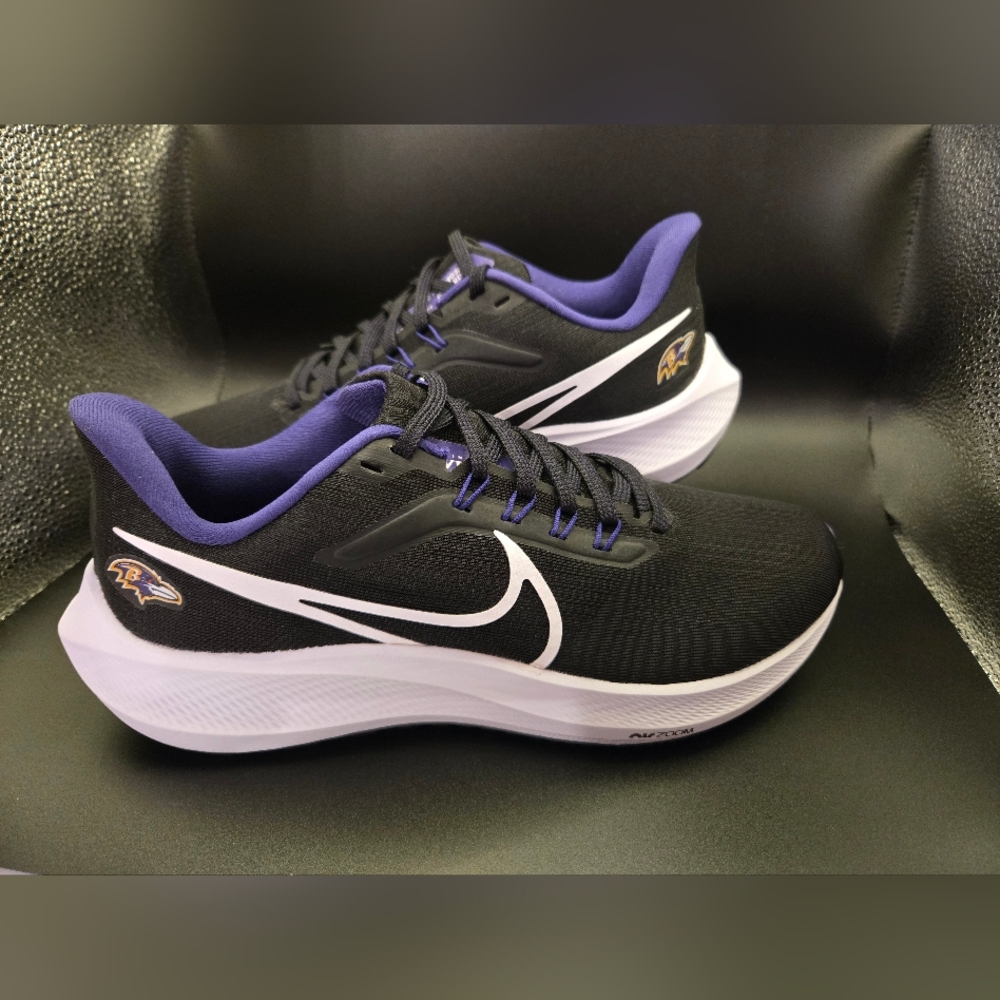 Nike Air Zoom Pegasus NFL Baltimore Ravens Size: Men 7.5/Women 9 - DR2043-001